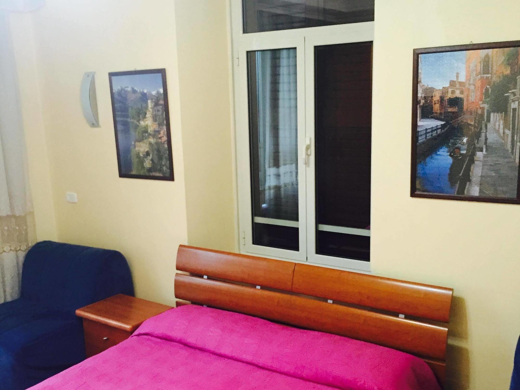 Zhihua Guest House Рим Экстерьер фото