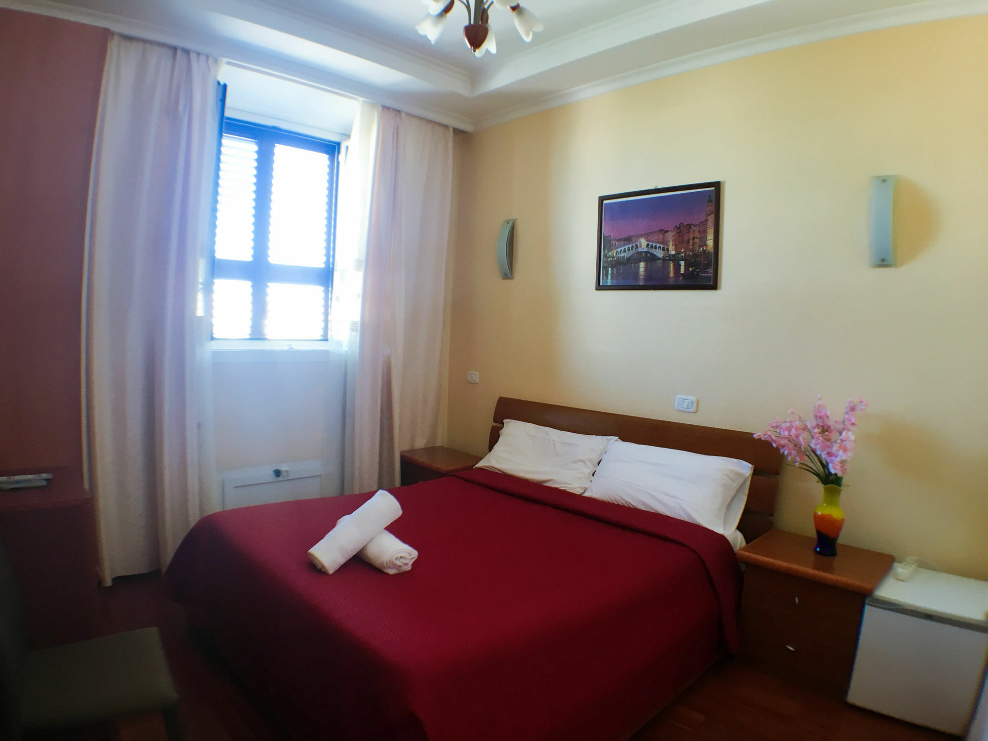 Zhihua Guest House Рим Экстерьер фото